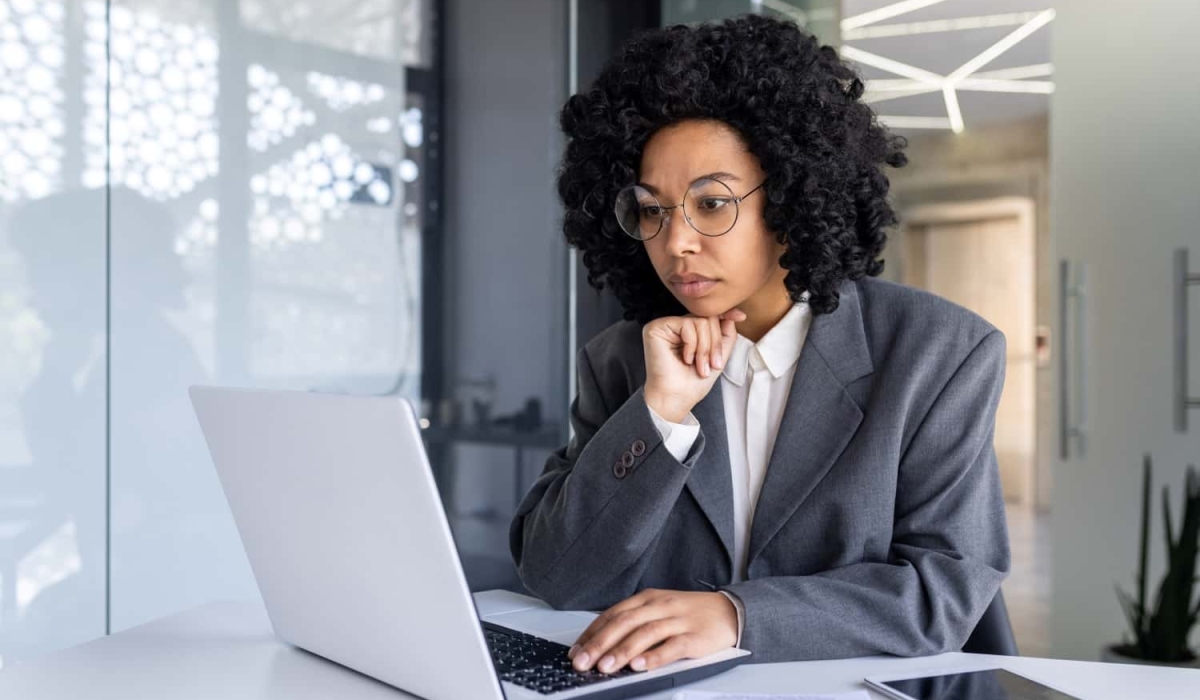 serious-concentrated-and-thinking-businesswoman-in-2023-10-02-16-42-00-utc-min.jpg